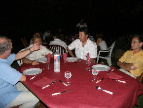 &nbsp; ZOOM : Trio d'amis 1984&nbsp; &nbsp;